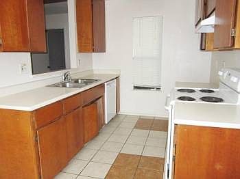 2nd image of 6027 Carolina Cir