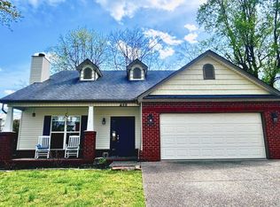 422 W Winterberry Trl, White House, TN