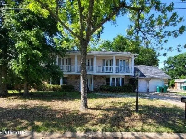 2411 Burke St, Gulfport, MS 39507