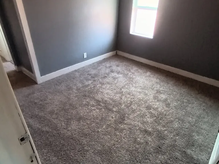 4625 Lewis Ave — Photo 8
