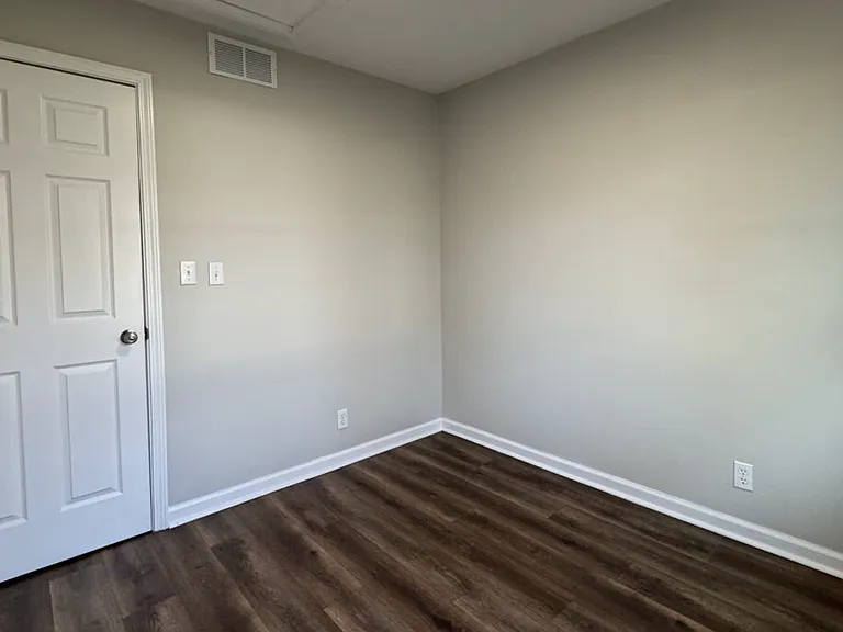 5214 Cedrus Cir — Photo 17