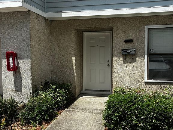 2nd image of 5640 Ansley St #106