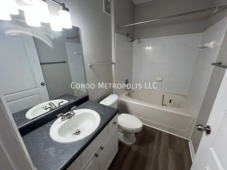 8813 Villa View Cir #108 — Photo 13