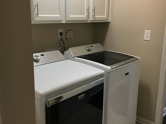 Maytag Bravos He Washer/Dryer Combo