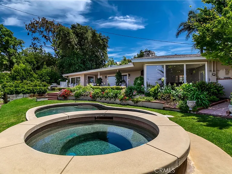 3546 Berry Dr — Photo 39