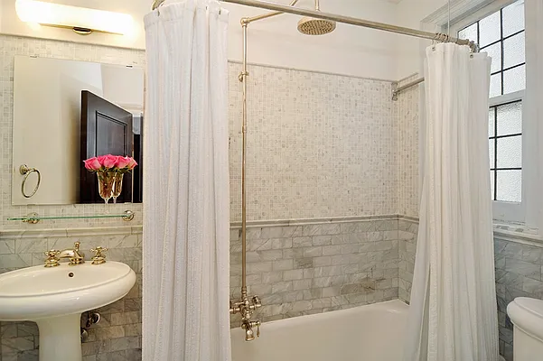 Sold by Corcoran | media 7
