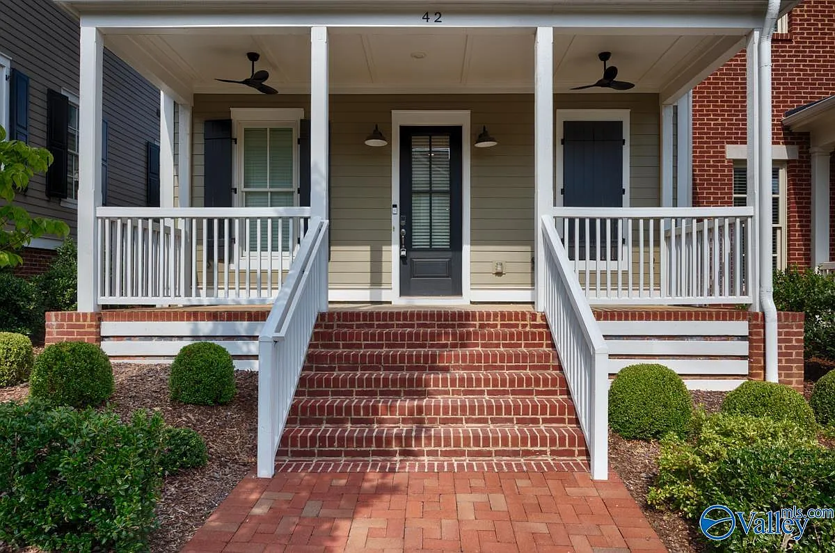 3 bed, 2.5 bath, 1496 sqft, $2,750 — Photo 3