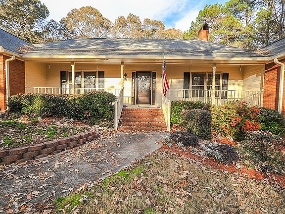 2nd image of 3792 Galdway Dr