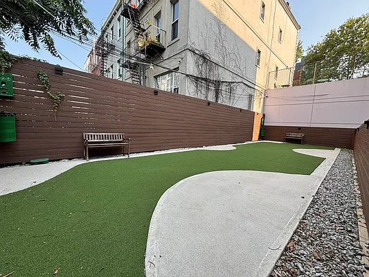 Outdoor, photo 1