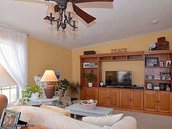 3rd image of 414 Leisure Dr
