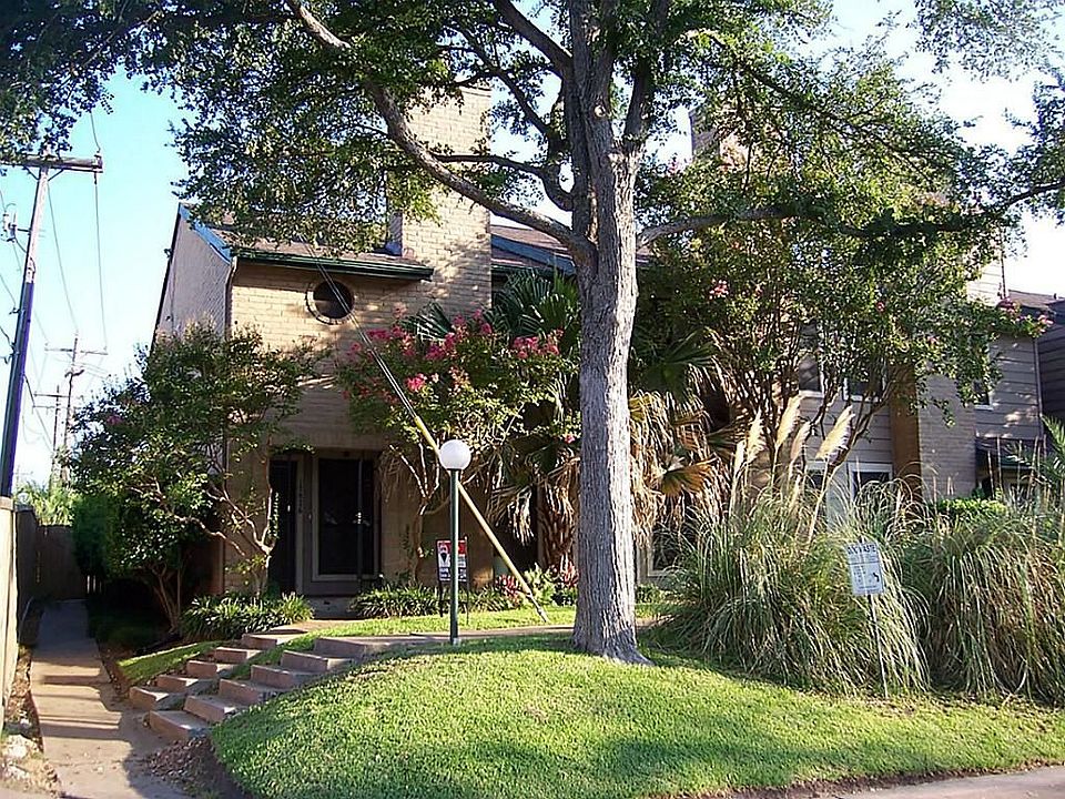 1st image of 17826 Kings Park Ln