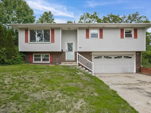 6650 Monument Ave, Portage, IN 46368