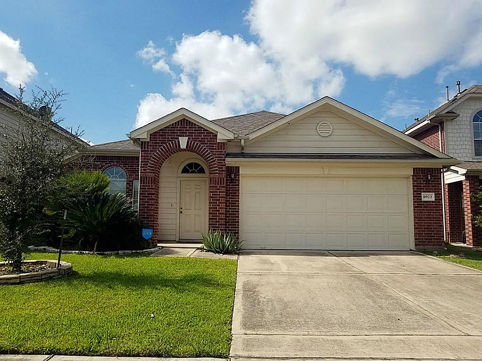 1st image of 6923 Careywood Dr