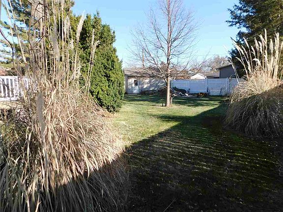 2nd image of 409 Lealand Cir