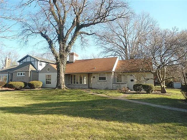 18549 Perth Ave photo 1