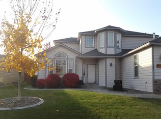 161 NE 13th St, Hermiston, OR 97838