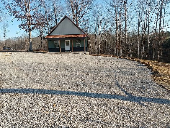 5th image of 275 Eagle Trace Dr