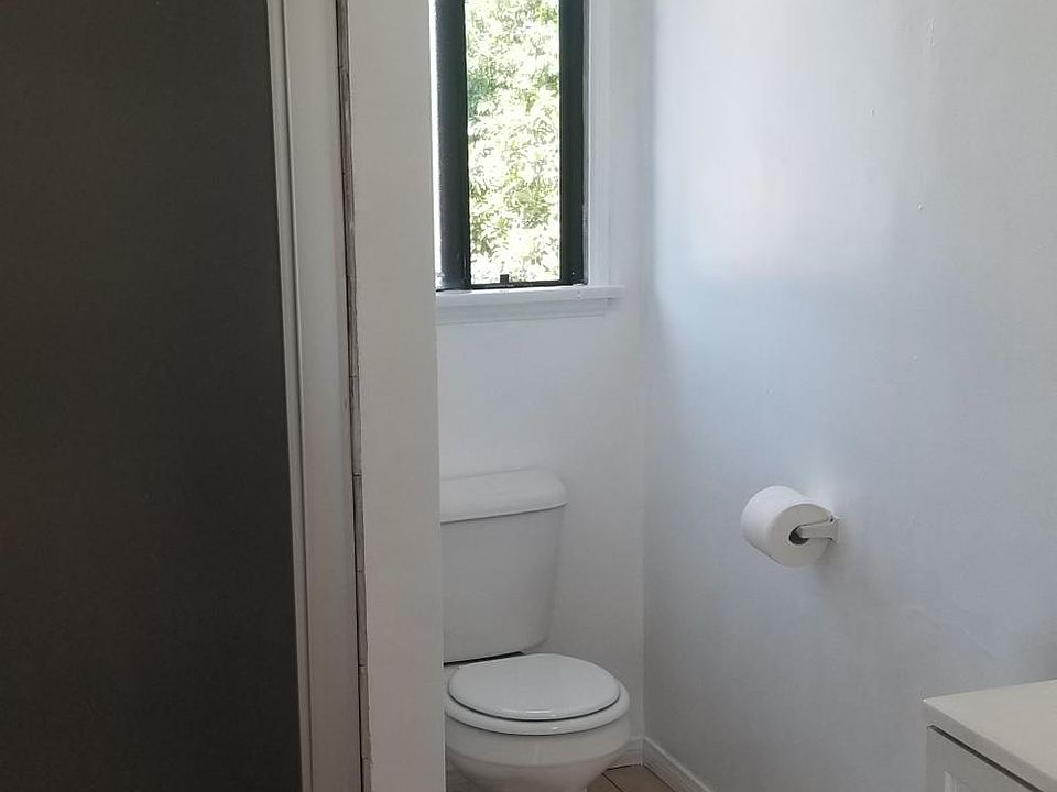 1st image of 2711 Mimosa St #A