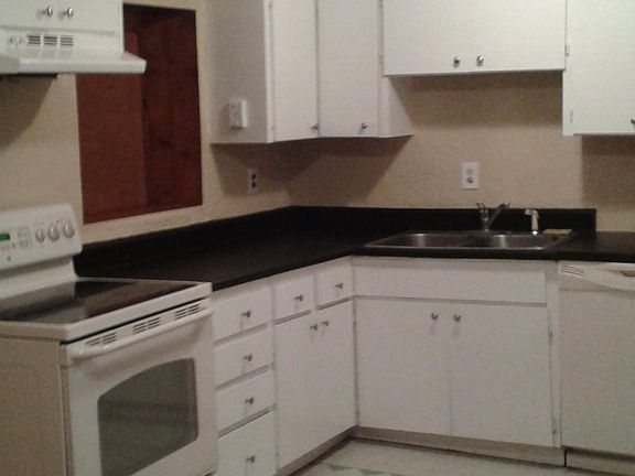 3rd image of 4200 W Knights Ave
