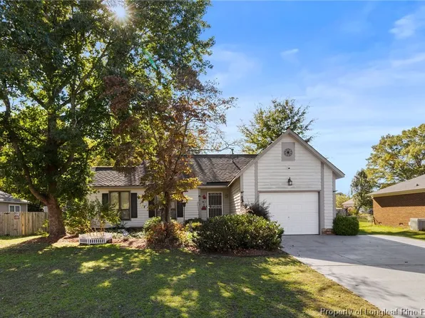 1812 Rivergate Rd, Fayetteville, NC 28304
