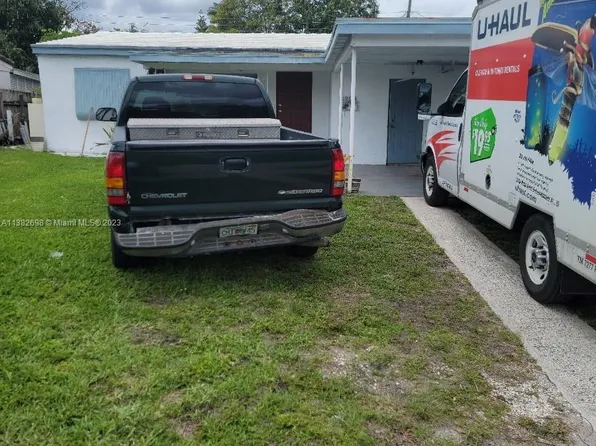 5209 NE 6th Ave, Fort Lauderdale, FL 33334