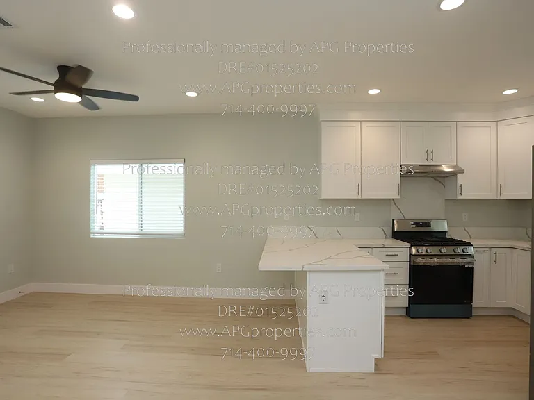 9565 Mansor Ave — Photo 9