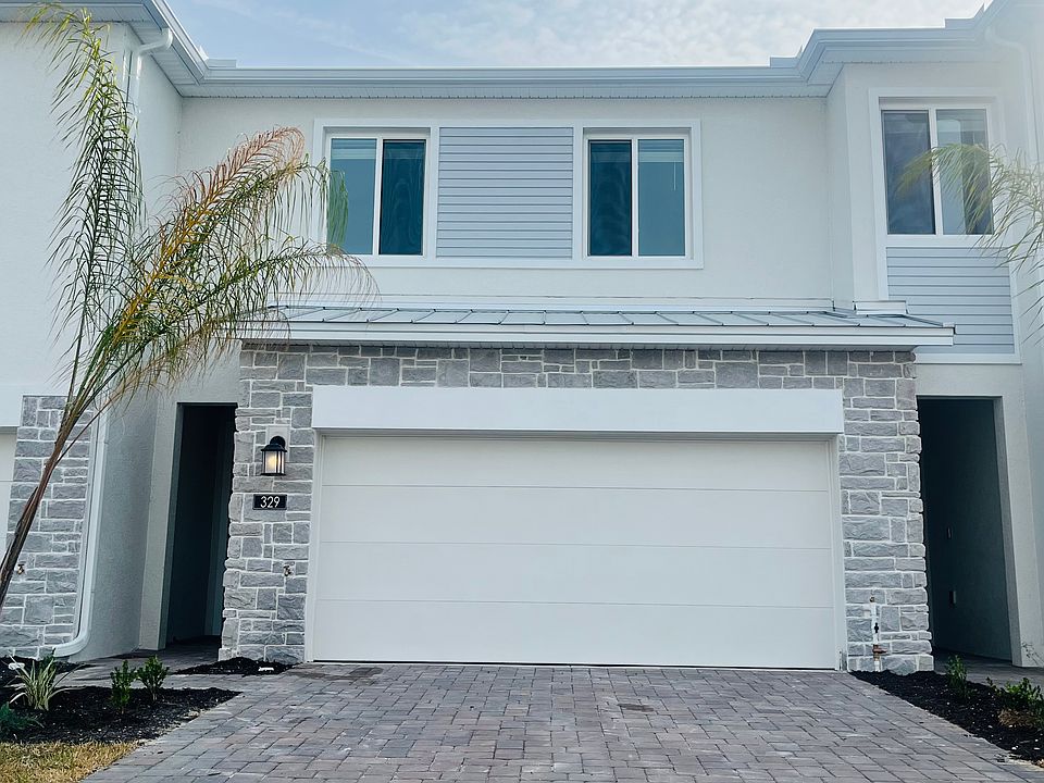 1st image of 329 Bogey Dr