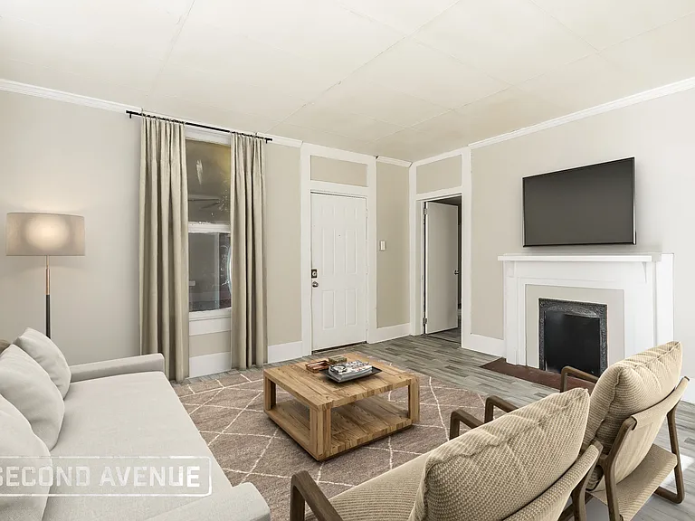 2923 Avenue Z — Photo 3