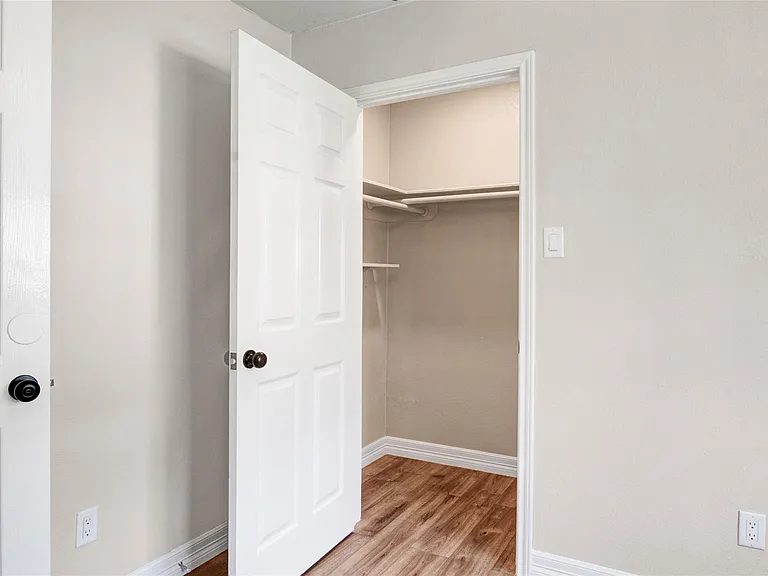 6023 Sean Ct — Photo 35