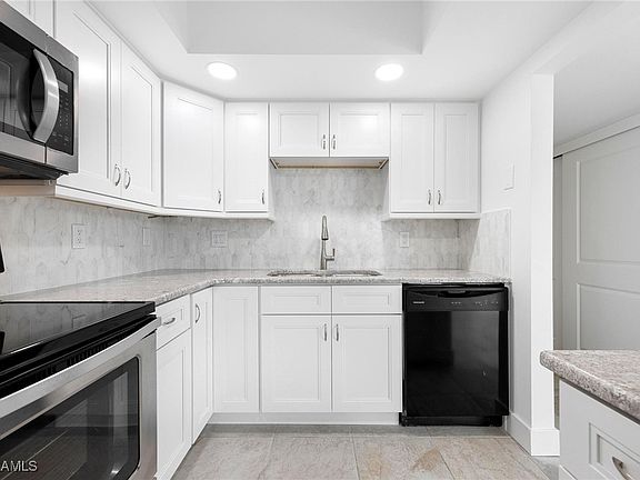 5th image of 1511 Estero Blvd APT 200