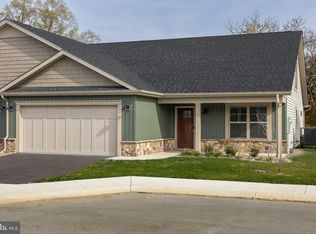 85 Grainfield Ct, Martinsburg, WV 25404