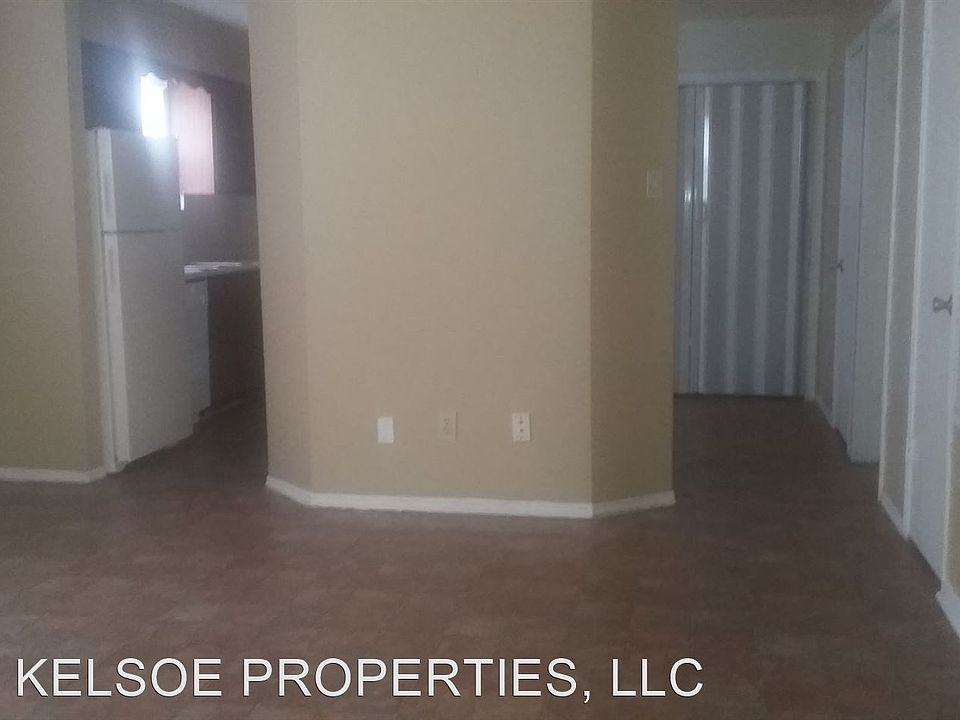 2nd image of 726 Schmitz Ave #726