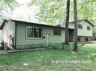 3975 W Giles Rd, Muskegon, MI 49445