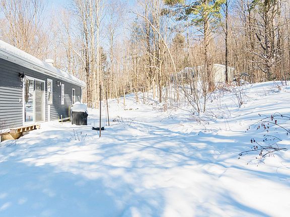 5th image of 939 Osgood Hill Road
