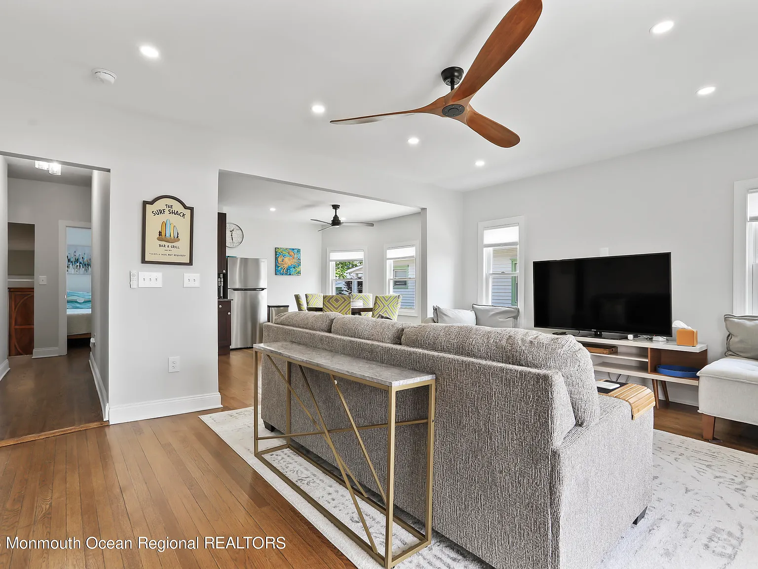 3 bed, 1100 sqft, $2,750 — Photo 3