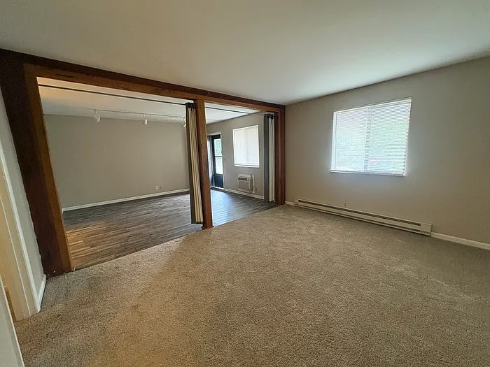 1 bed, 1.0 bath, 700 sqft, $1,250 — Photo 3