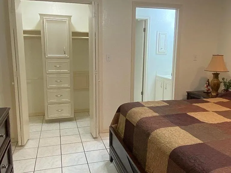 112B E Constellation Dr #B — Photo 16