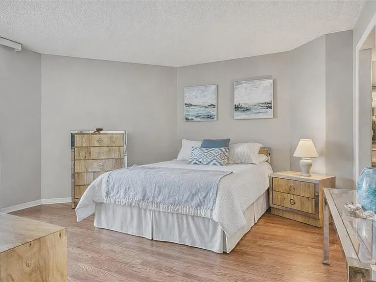 690 Island Way #307 — Photo 17