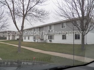 2981 9th St, Marion, IA 52302