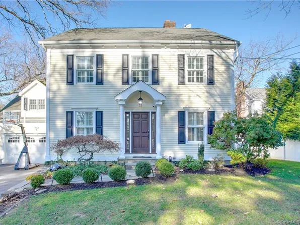 35 Old Road, Westport, CT 06880