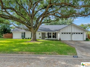 103 Alameda Cir, Victoria, TX 77904