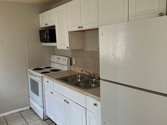 5th image of 1578 Macon St #104