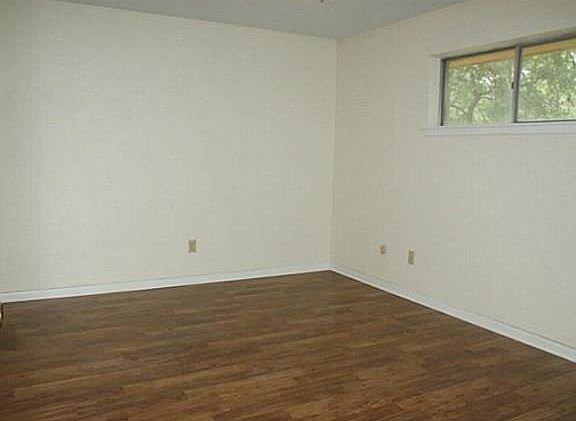 4th image of 2804 Lafayette St