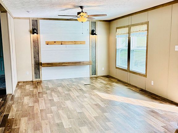5th image of 4458 Mesa Dr