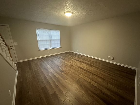 4th image of 2450 Willowbrook Dr #2450A