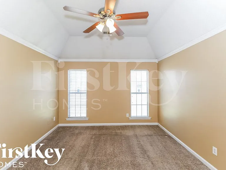 9920 Calderdale Dr — Photo 8