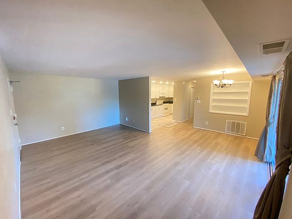 5th image of 216 Locust St SE Floor 2
