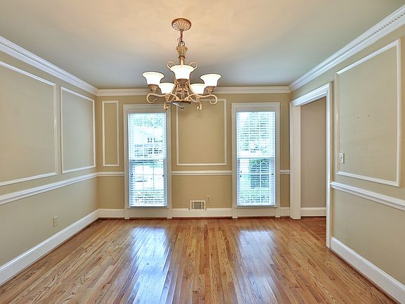 4th image of 2130 Shadwell Way