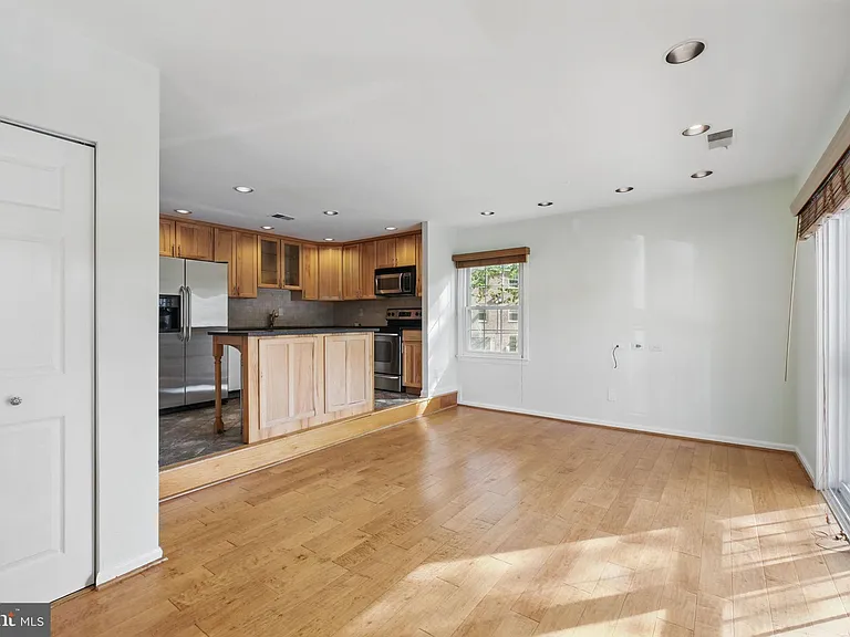 62 N Bedford St #62B — Photo 2