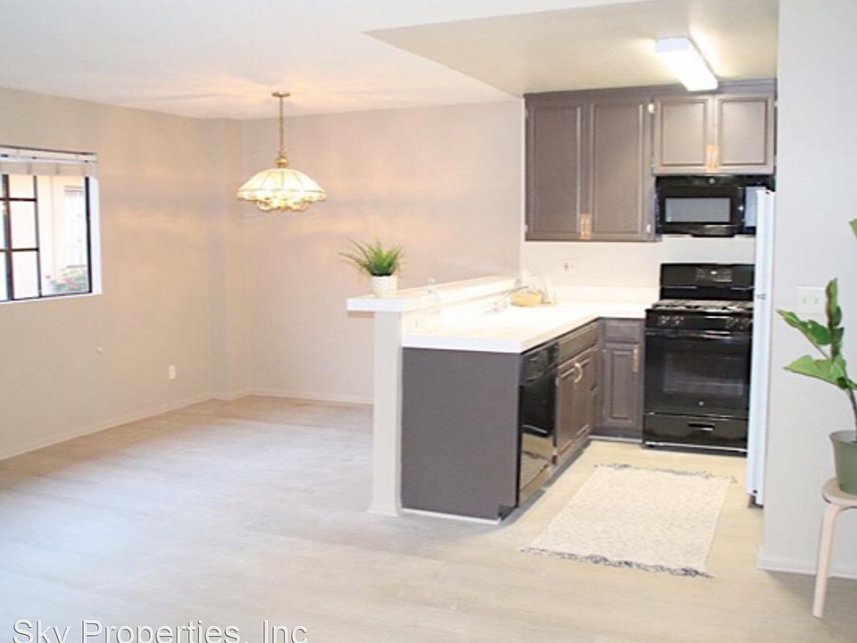 1st image of 11259 La Maida St #106